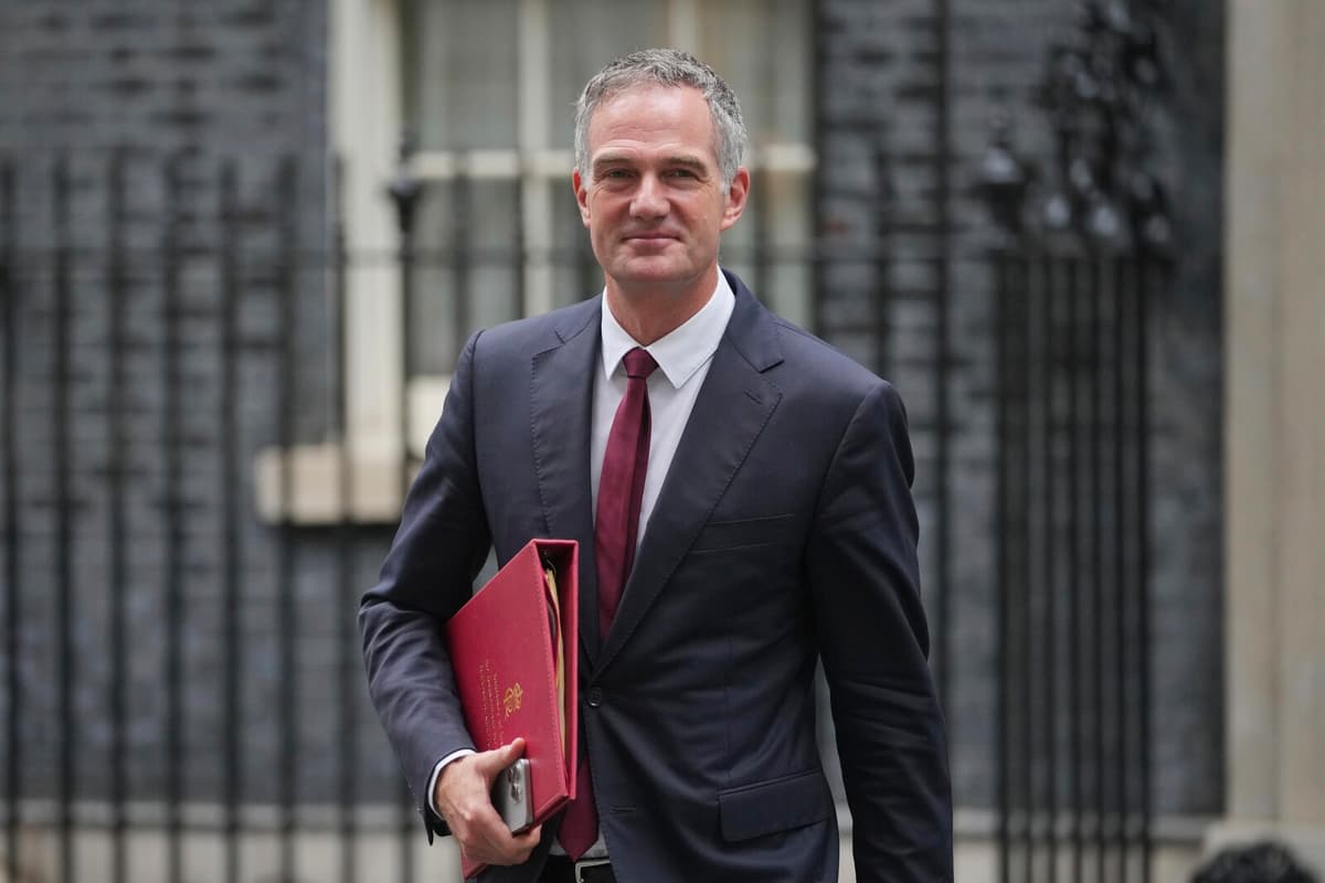 UK Boosts Investment in Eutelsat to Rival Starlink