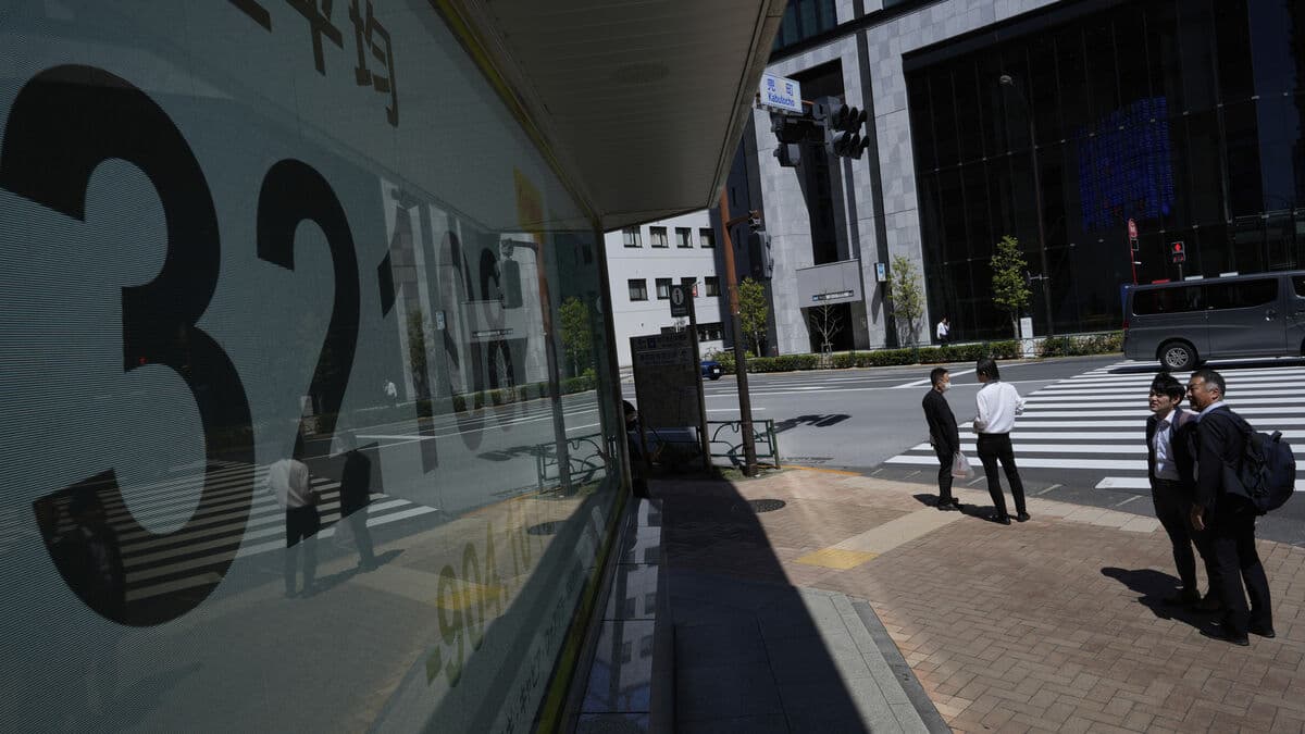 Asian stock markets significantly higher after U.S. military attack on Venezuela