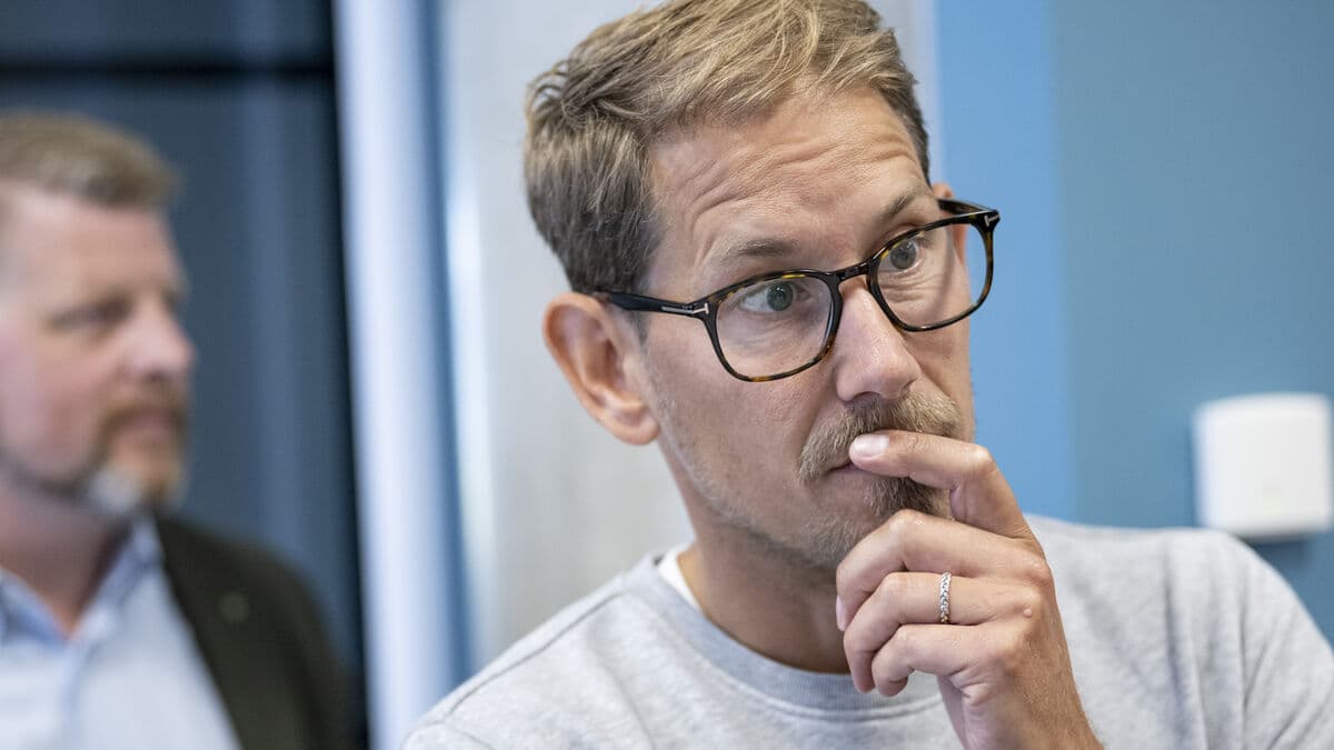 Center Party demands answers from Swedish Migration Agency about teenage deportations