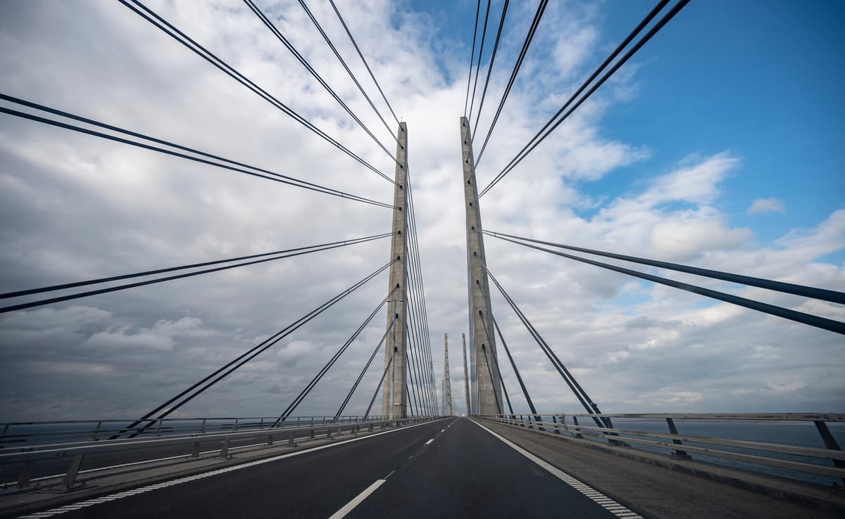 Royal Procession Marks 25 Years of the Öresund Bridge Connection