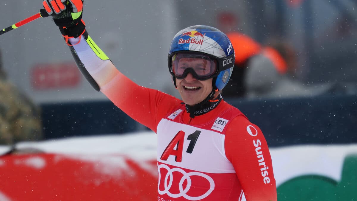 Marco Odermatt Triumphs in Sölden Alpine Season Opener
