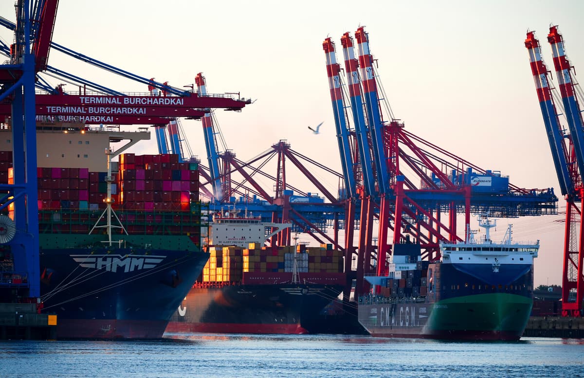 Cocaine Smuggling and Corruption Uncovered at Hamburg's Major Port