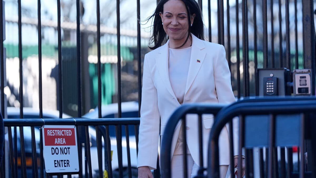 Machado says she offered Trump her Peace Prize medal