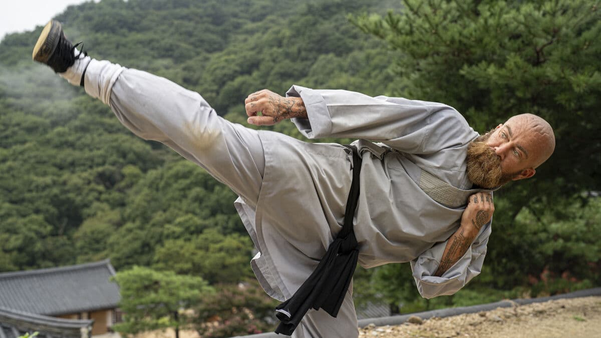 Jan Emanuel in new kung fu reality: "SVT is brave"