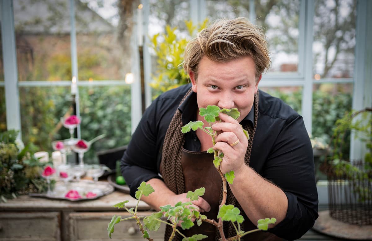 Karl Fredrik Gustafsson Brings Summer Charm to SVT's New Show