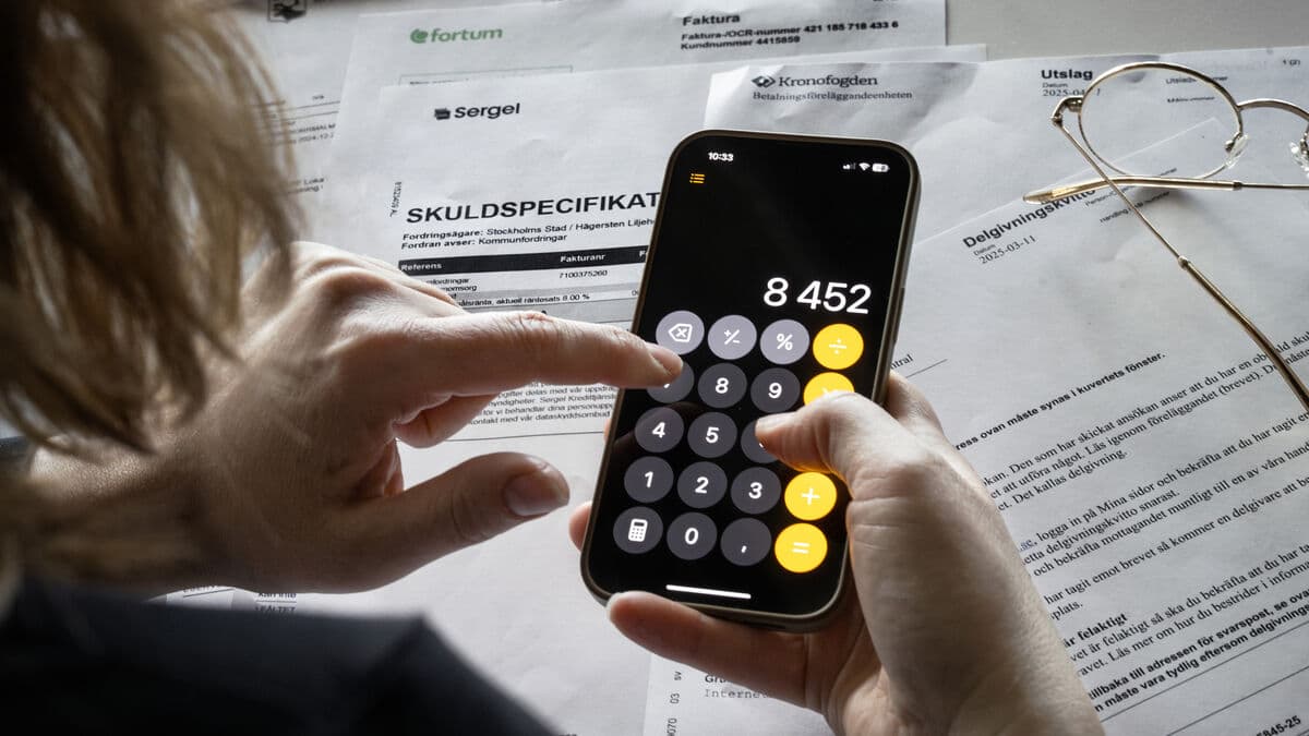 More people are applying for debt restructuring, Swedish Enforcement Authority says