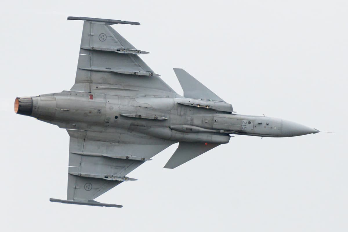 Czech Republic Extends Gripen Fighter Jet Lease with Sweden to 2035
