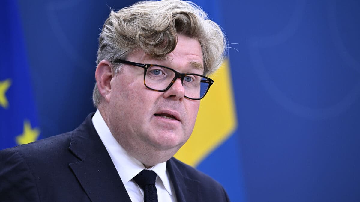 Lawyers can be regulated in gang cases