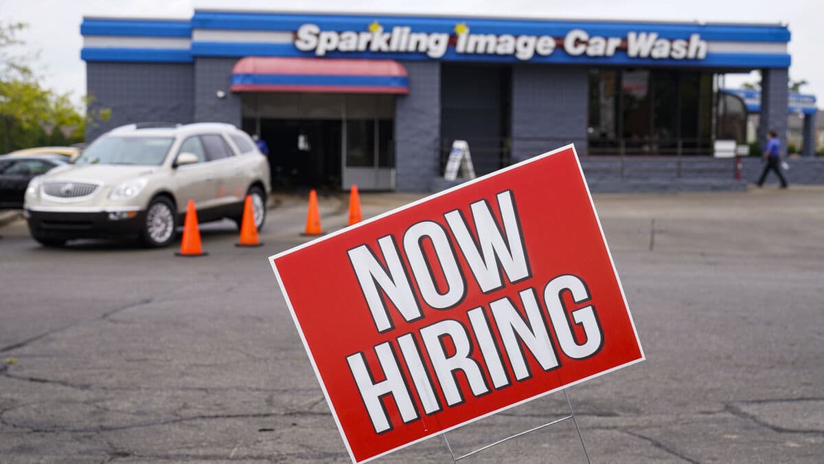 New jobs boom in the US – interest rate cut expected