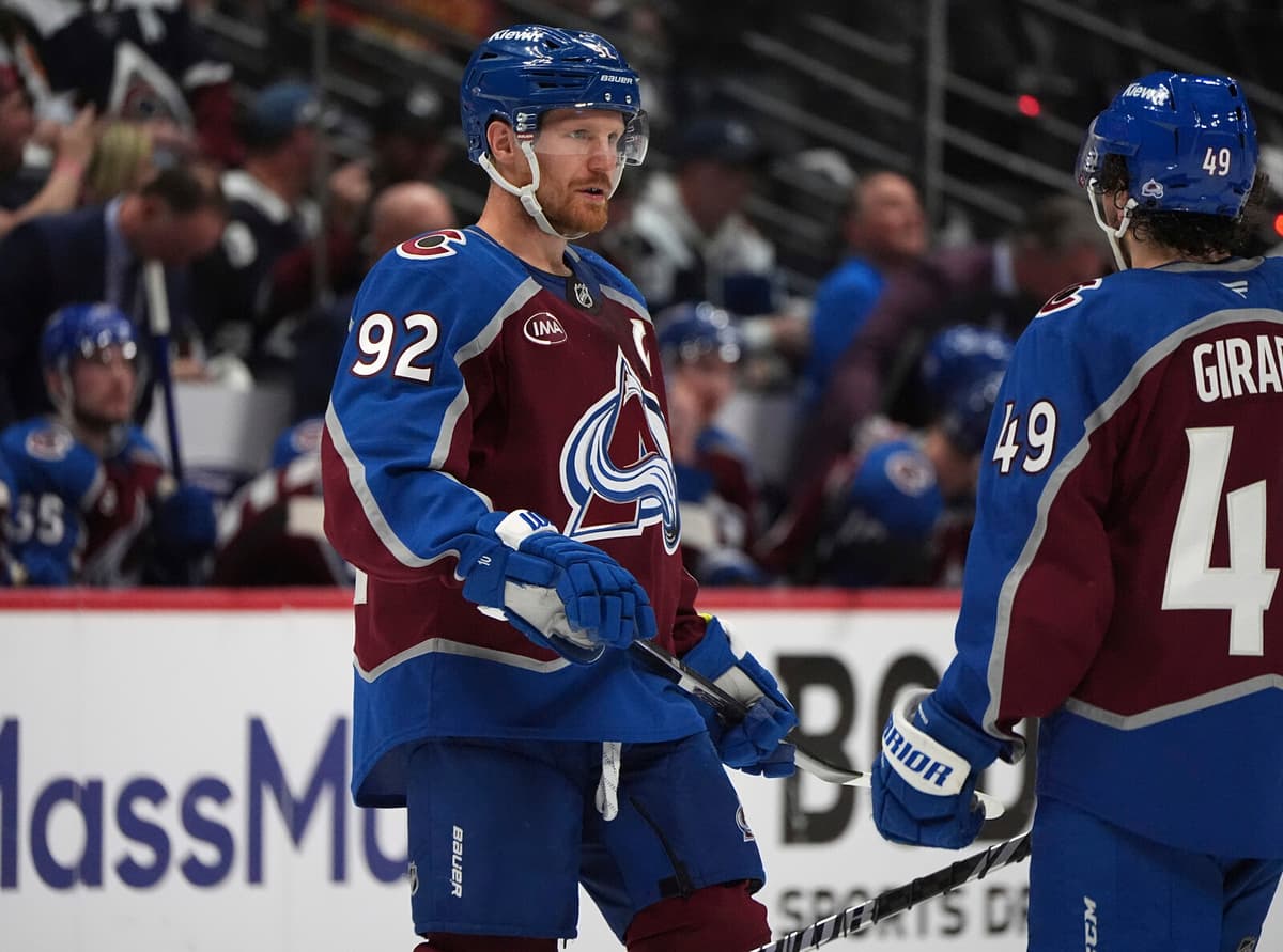 Gabriel Landeskog Scores First NHL Goal in Nearly Three Years