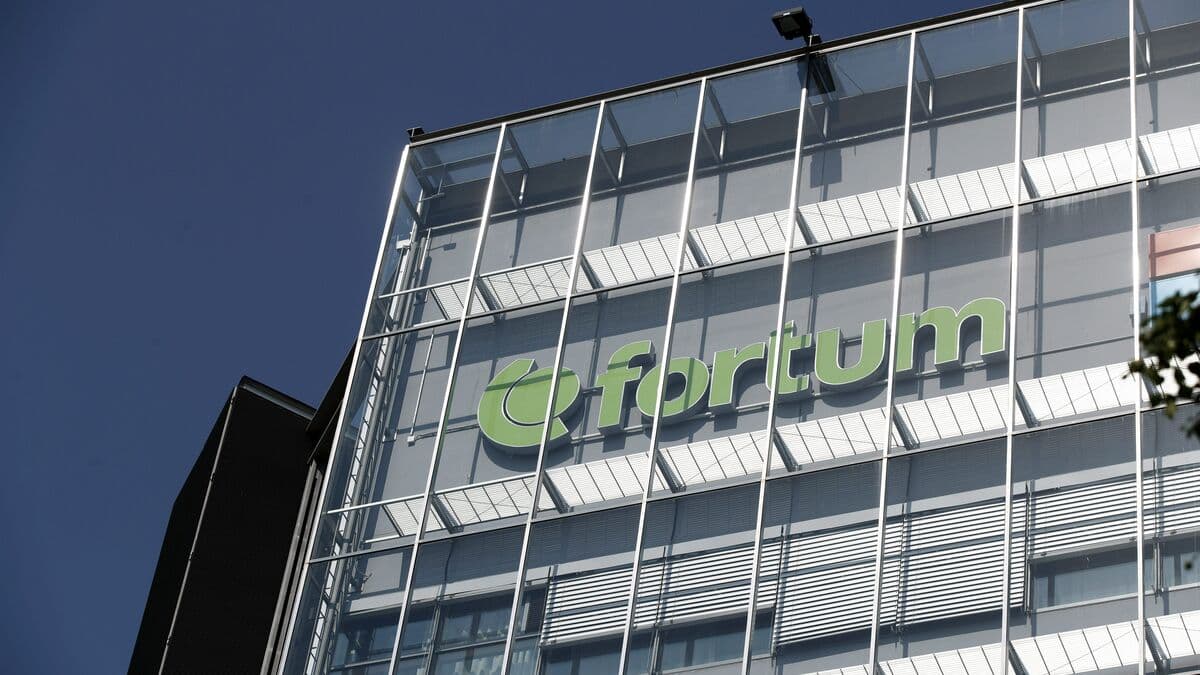 Fortum exceeds expectations, lowers dividend