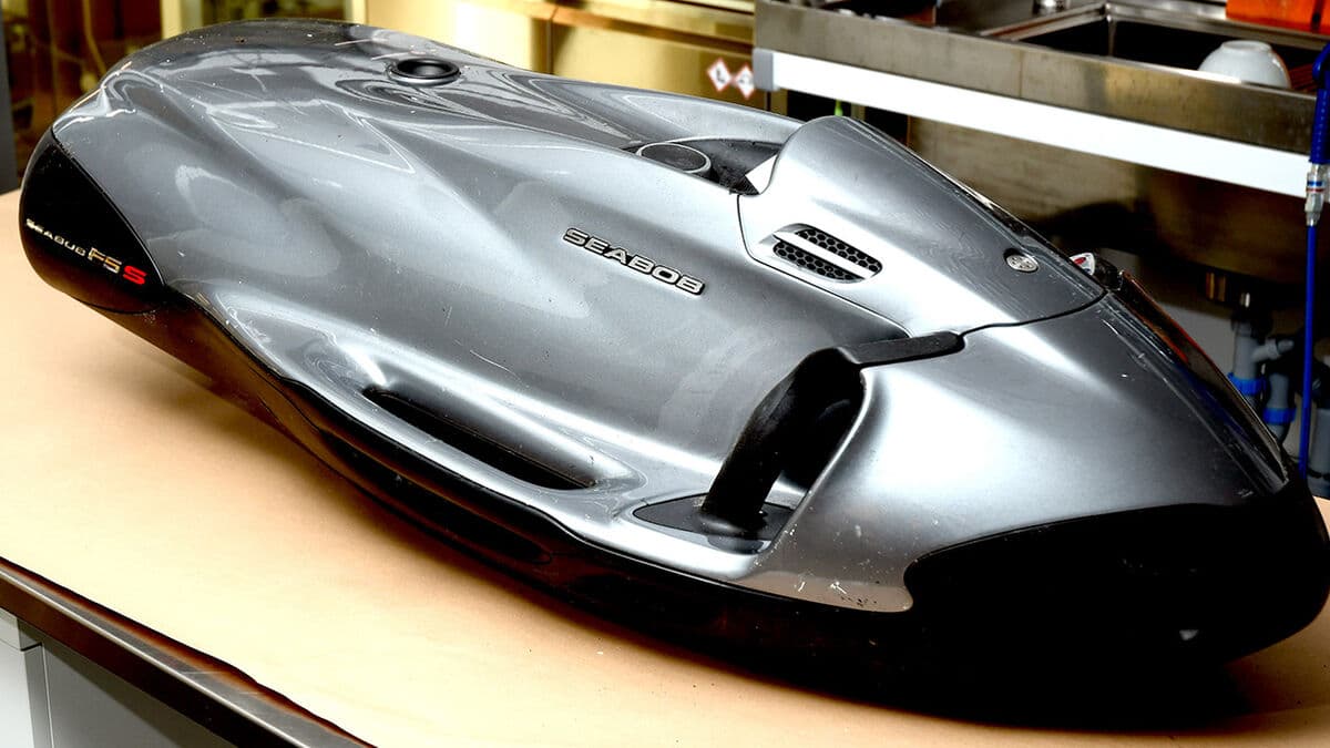 Frogmen smuggled drugs – three charged