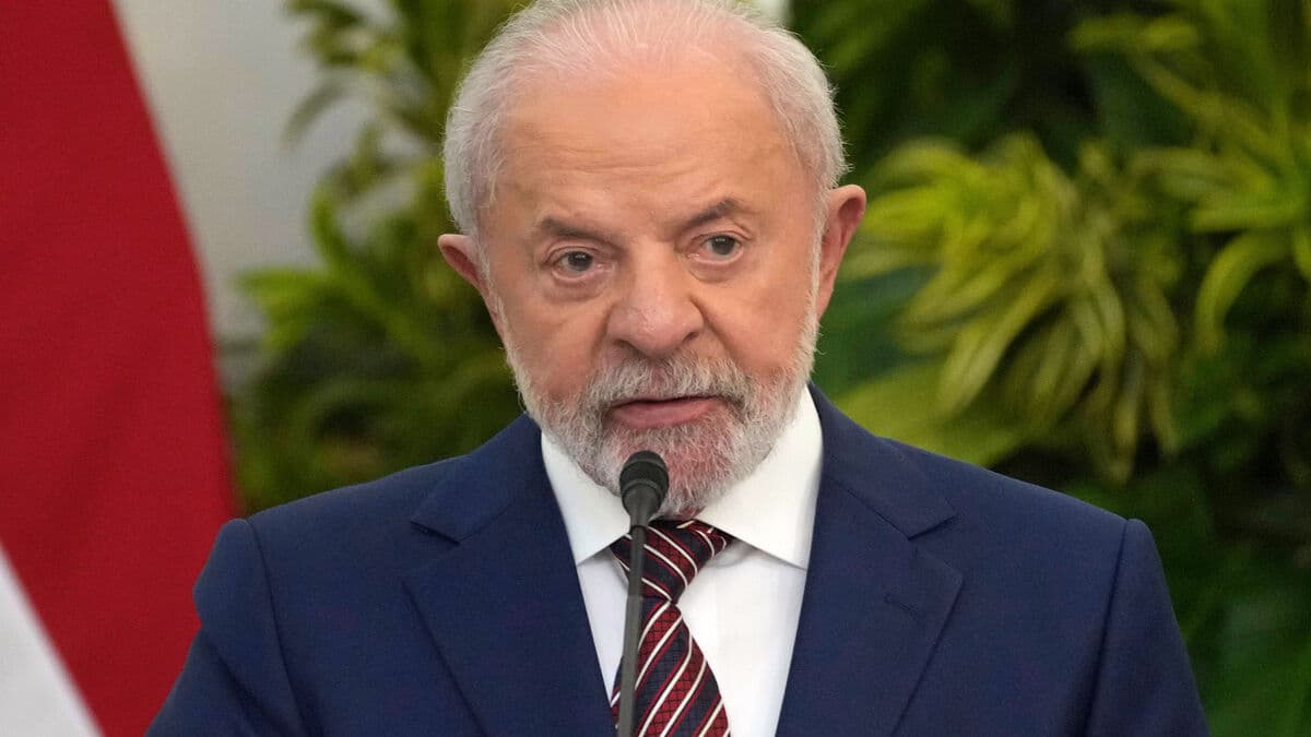 Lula da Silva, Turning 80, Announces Candidacy for Brazil's 2024 Election