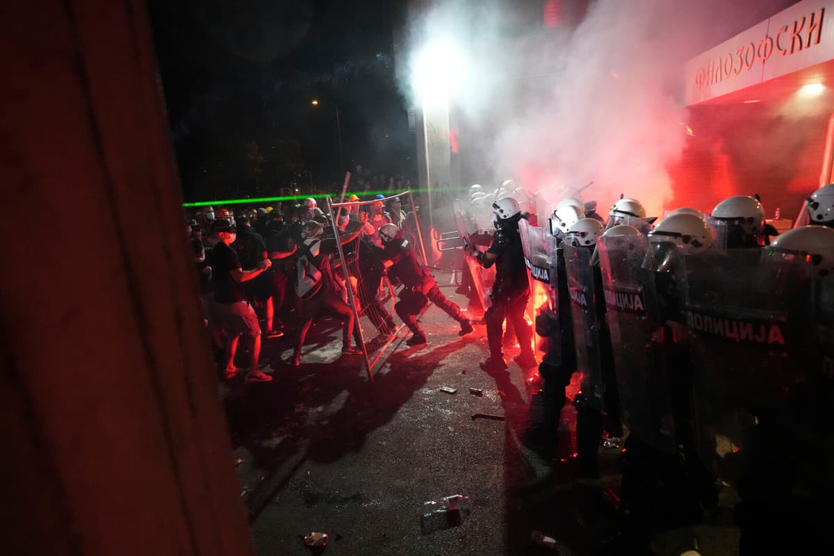 Serbian Police Clash with Protesters in Novi Sad Amid Election Demands