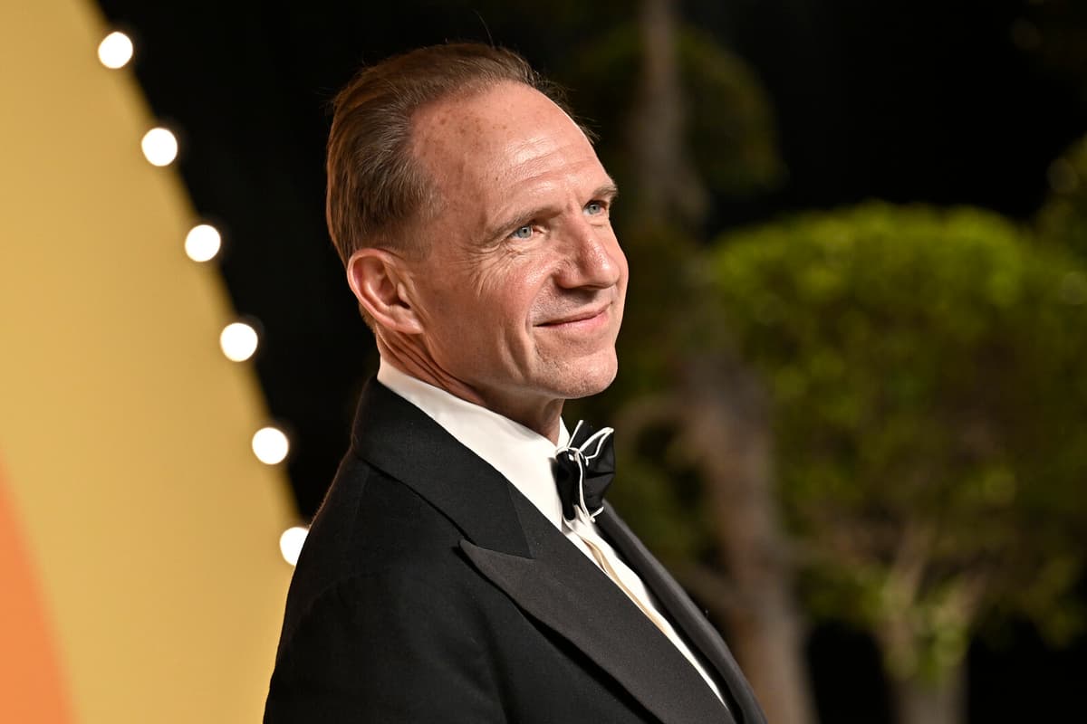 Ralph Fiennes Steps into Opera Directing with Eugene Onegin in Paris