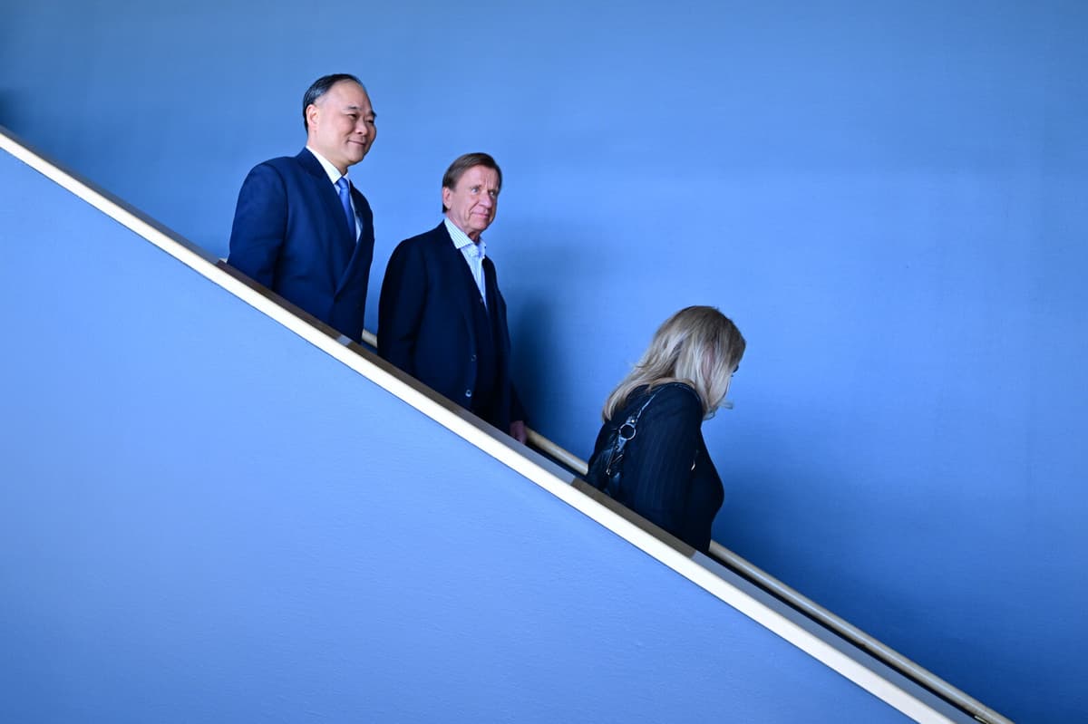 Factory Giants Drag Down Stockholm Stock Exchange