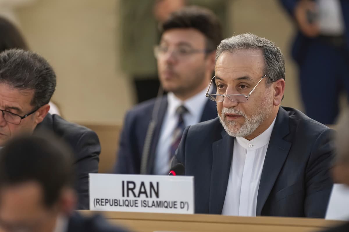 Europe Encourages Iran to Continue Nuclear Negotiations