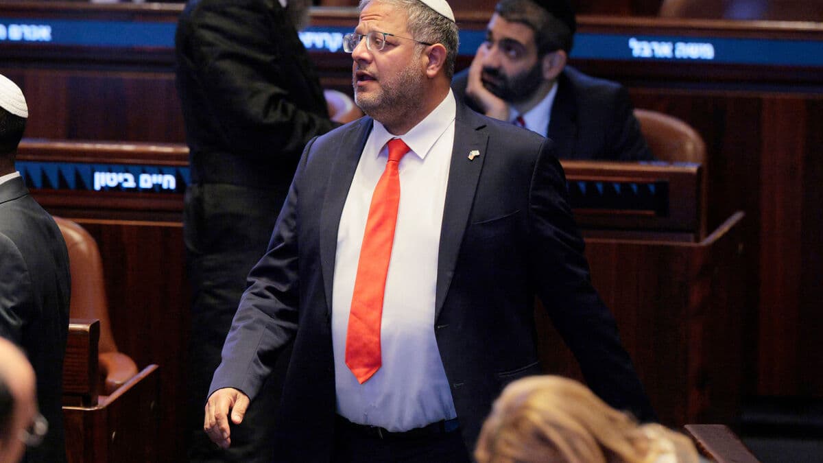 Knesset gives first yes to death penalty