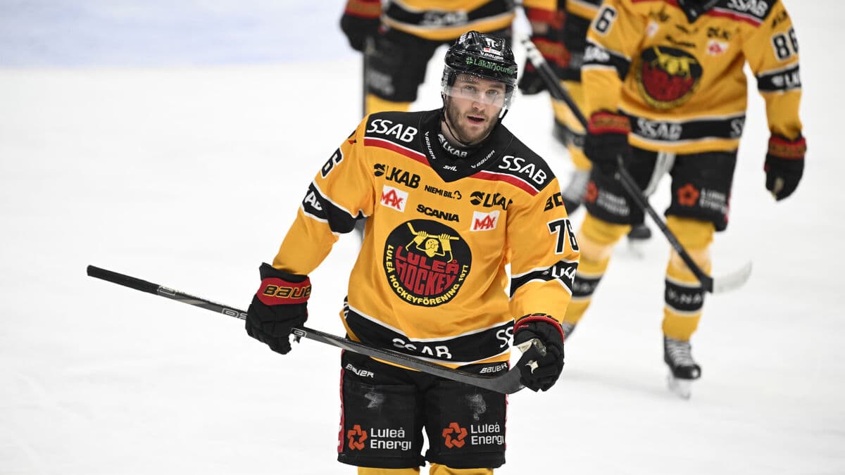 SHL player taken out of game – heart rate problems