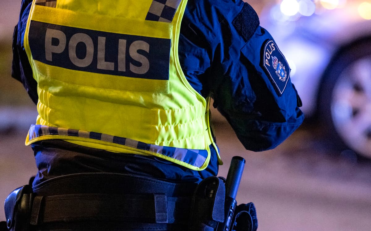 Teen arrested after Linköping apartment explosion