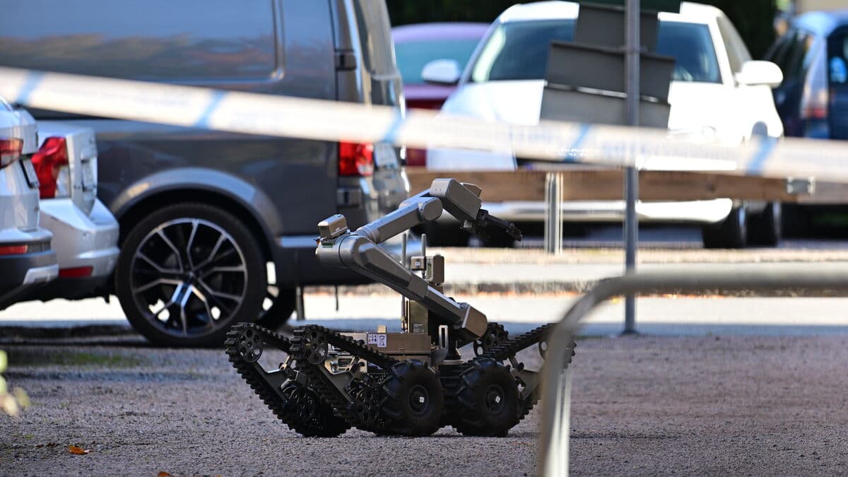 Suspicious Objects in Uppsala Prompt Public Alert and Marathon Disruption