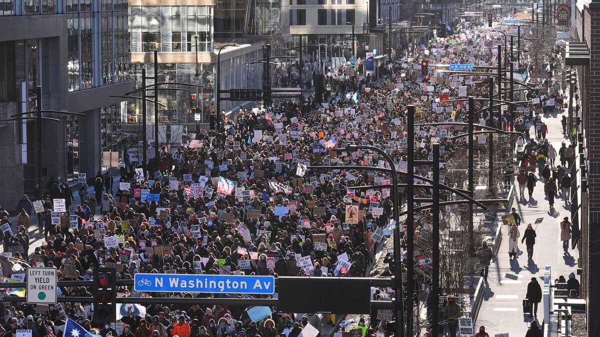 Thousands demonstrate in Minneapolis against ICE