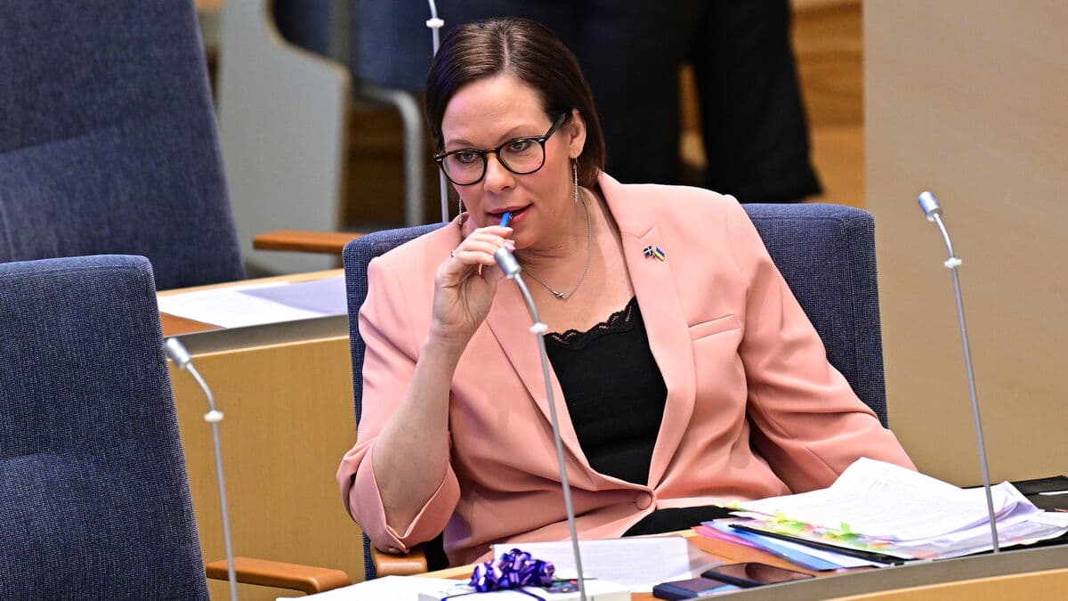 The government sharply criticizes the US, says Europe's relationship with the US is entering a new era