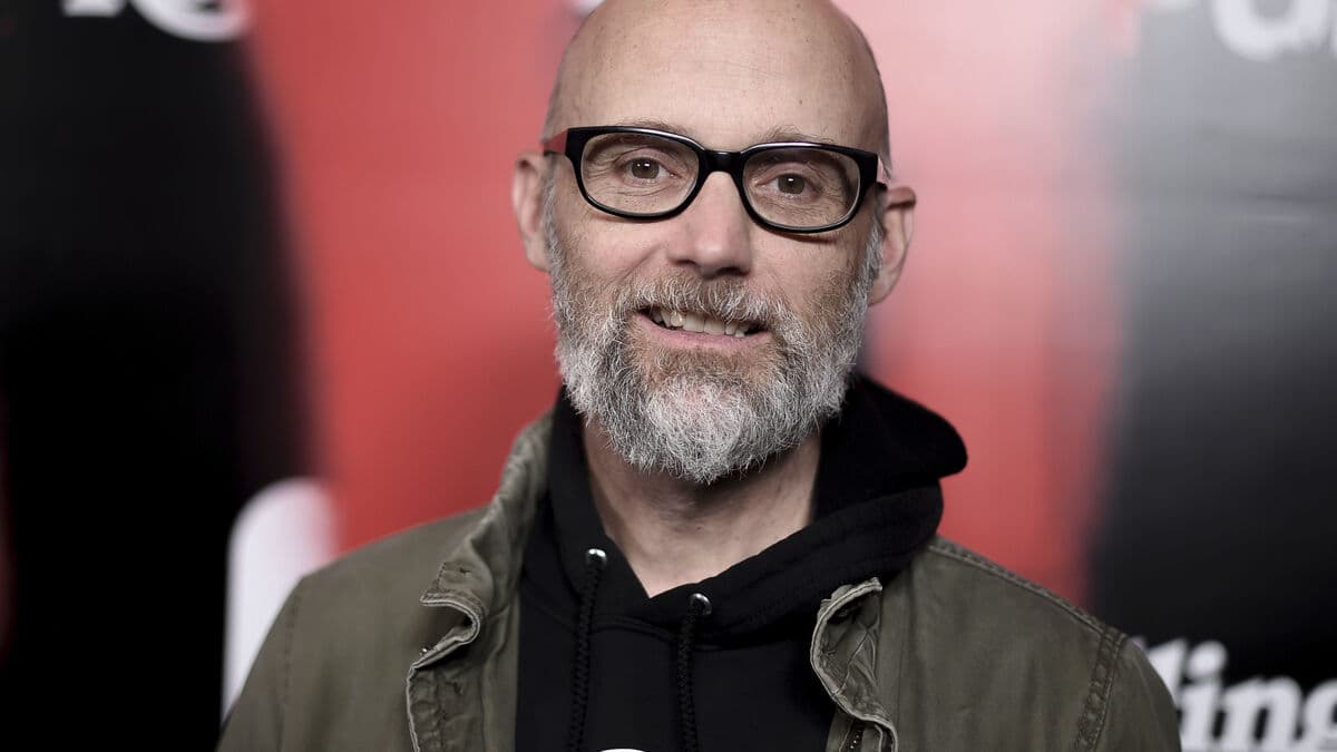 Moby till Way Out West
