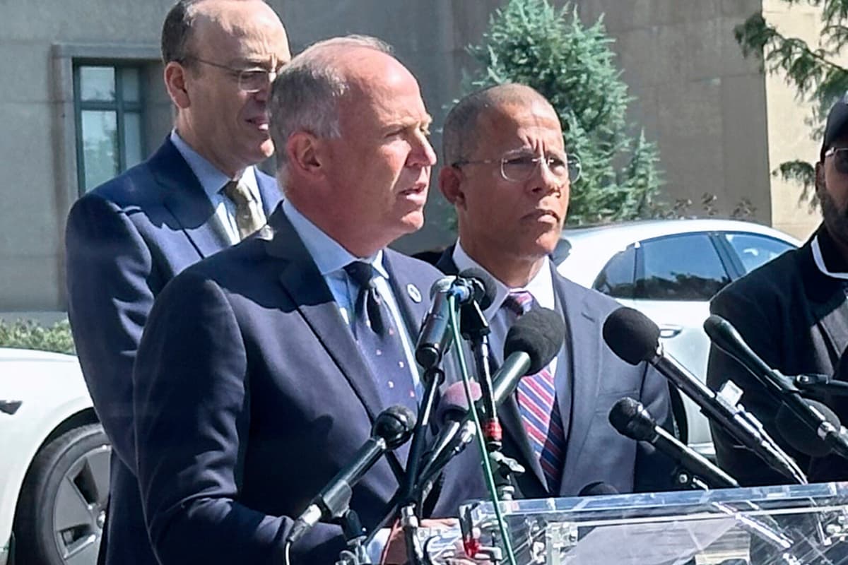 Washington Sues Trump Administration Over Police Control Move