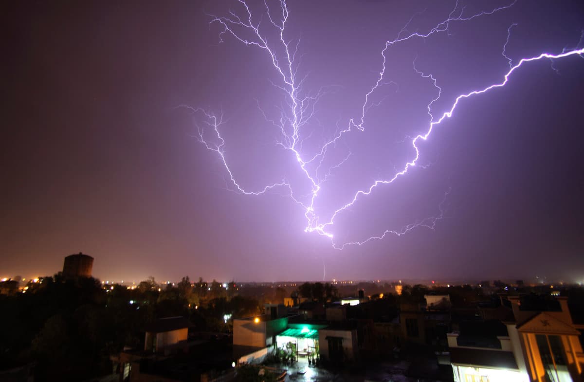 Many Dead from Lightning in India and Nepal