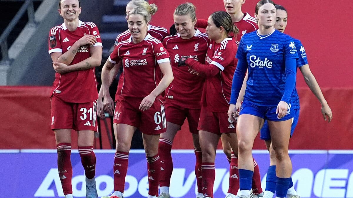 Swede Beata Olsson decides as Liverpool beat Everton 2-1 in FA Cup