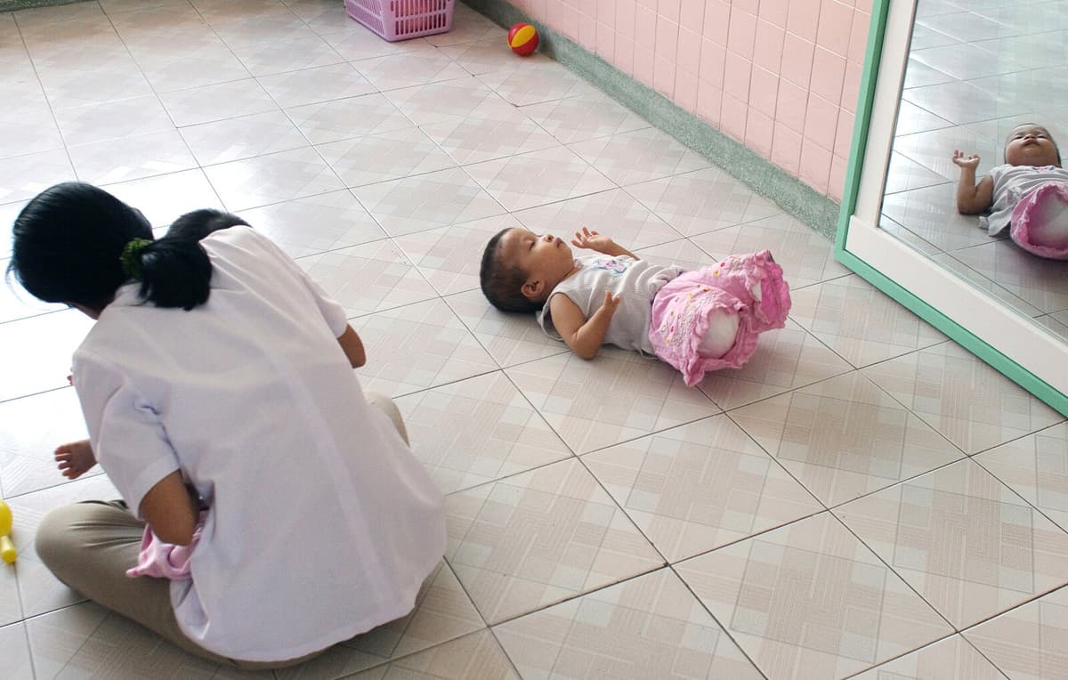 US Aid Halt Sparks Toxic Risk in Vietnam, Cleanup Efforts Stalled