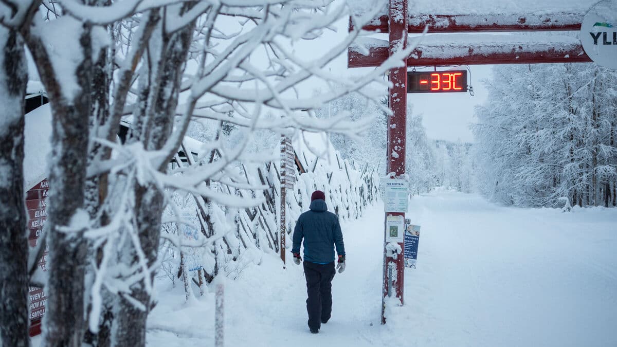 Thousands of tourists stuck in Finnish Lapland as flights grounded by extreme cold