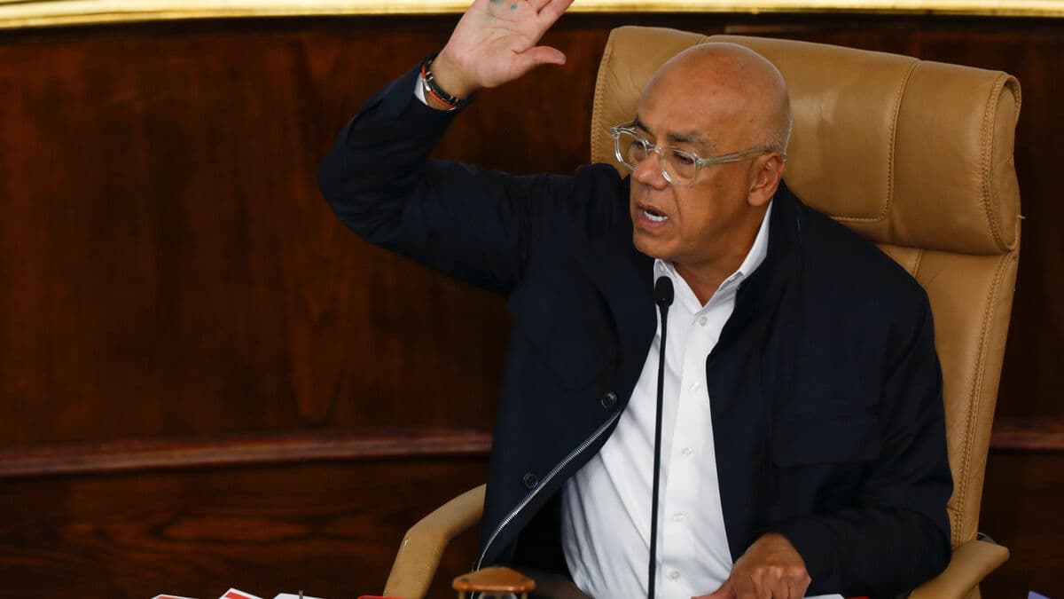 Venezuela releases 17 political prisoners as talks continue on amnesty law