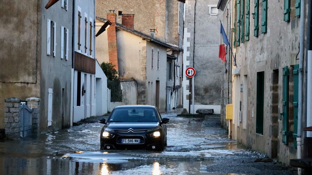 Storm Nils hits southern Europe, injuring several and causing power outages in Spain, France and Portugal