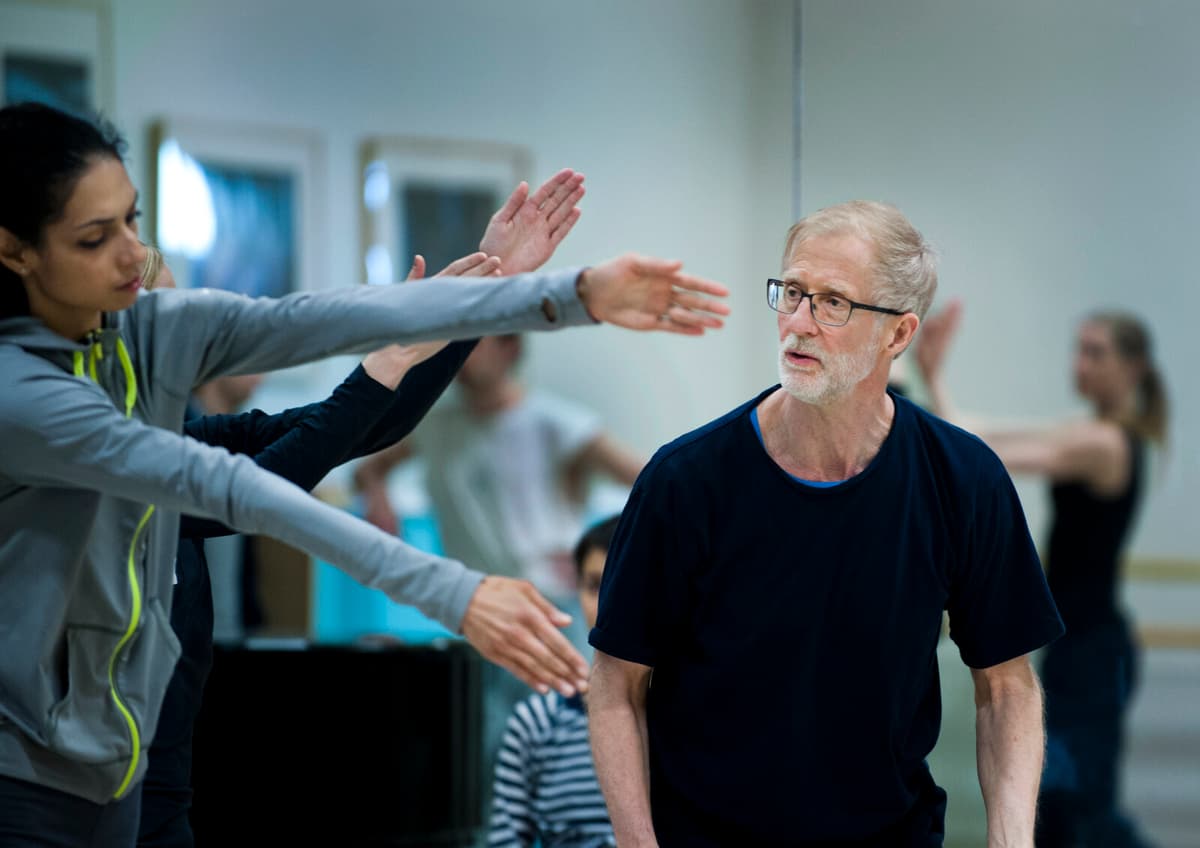 Mats Ek returns to the Opera with "A Cup of Coffee"