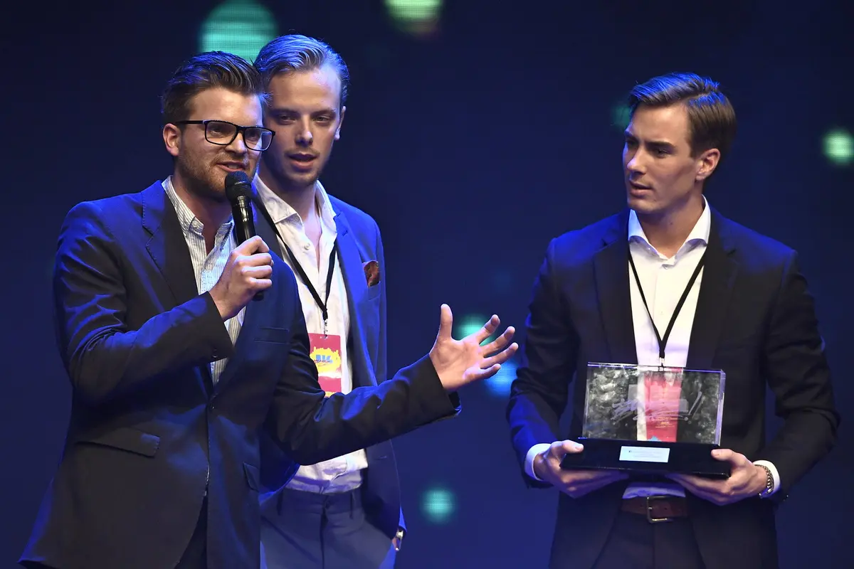 Craftsmen do not get the right to JLC gold