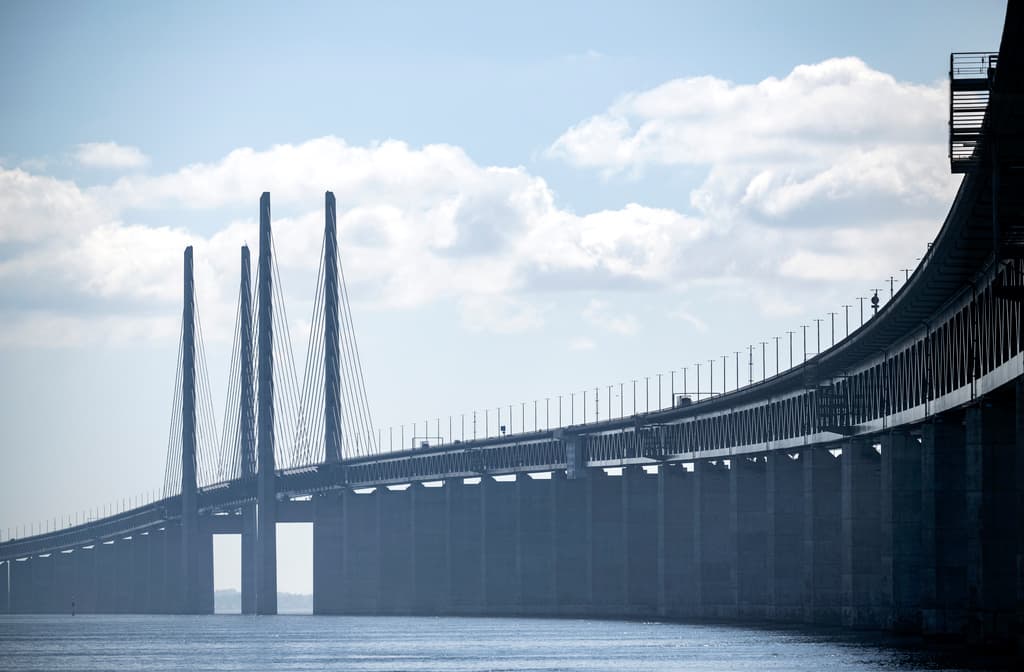 Oresund Bridge open again after car fire