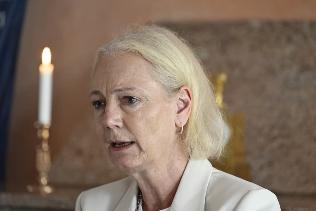 Head of MSB Quits – Becomes Governor