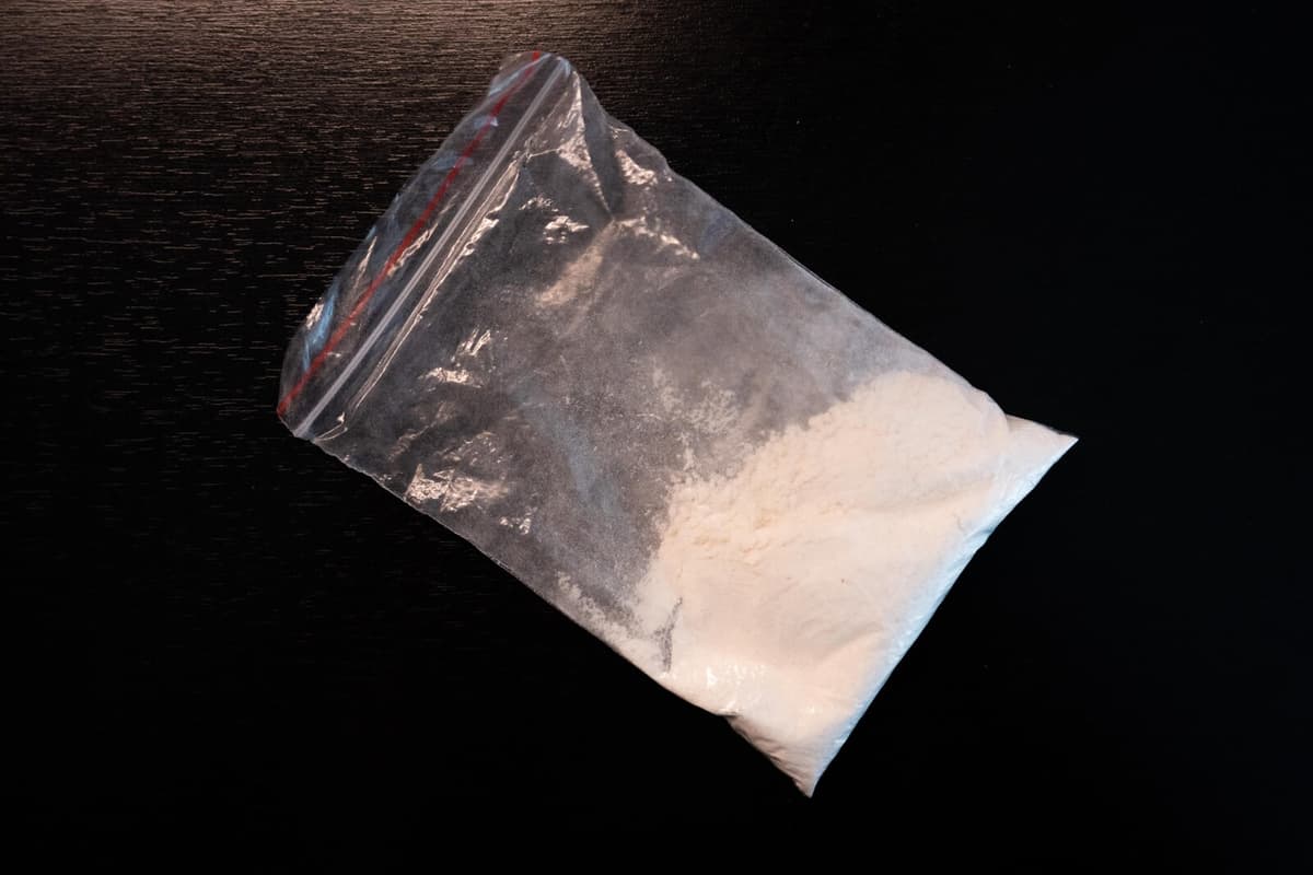 Girl went "trick or treat" – got a bag of cocaine