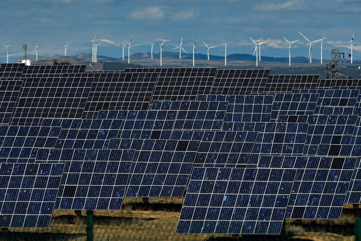 Spain raises the target for green energy